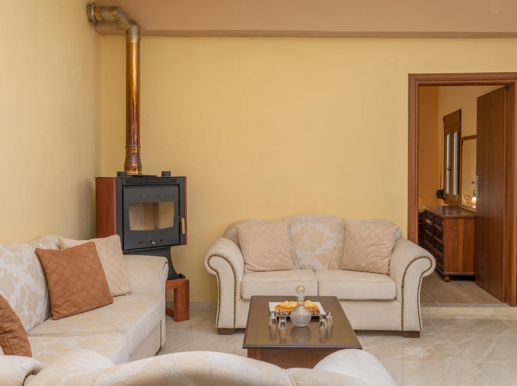 Draganigo Luxury Stone Houses 40 Min From Matala Ano Moulia Номер фото