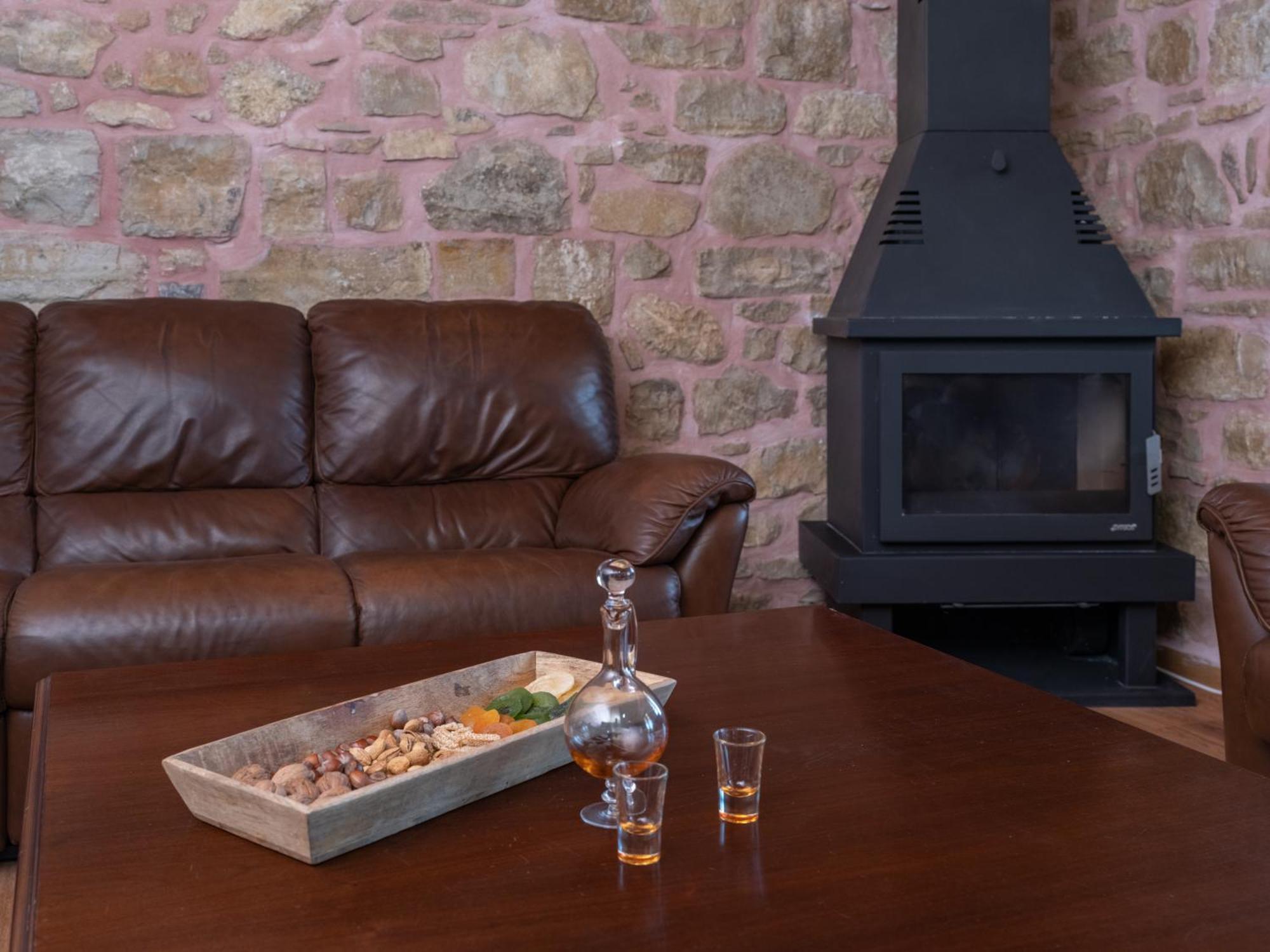 Draganigo Luxury Stone Houses 40 Min From Matala Ano Moulia Номер фото