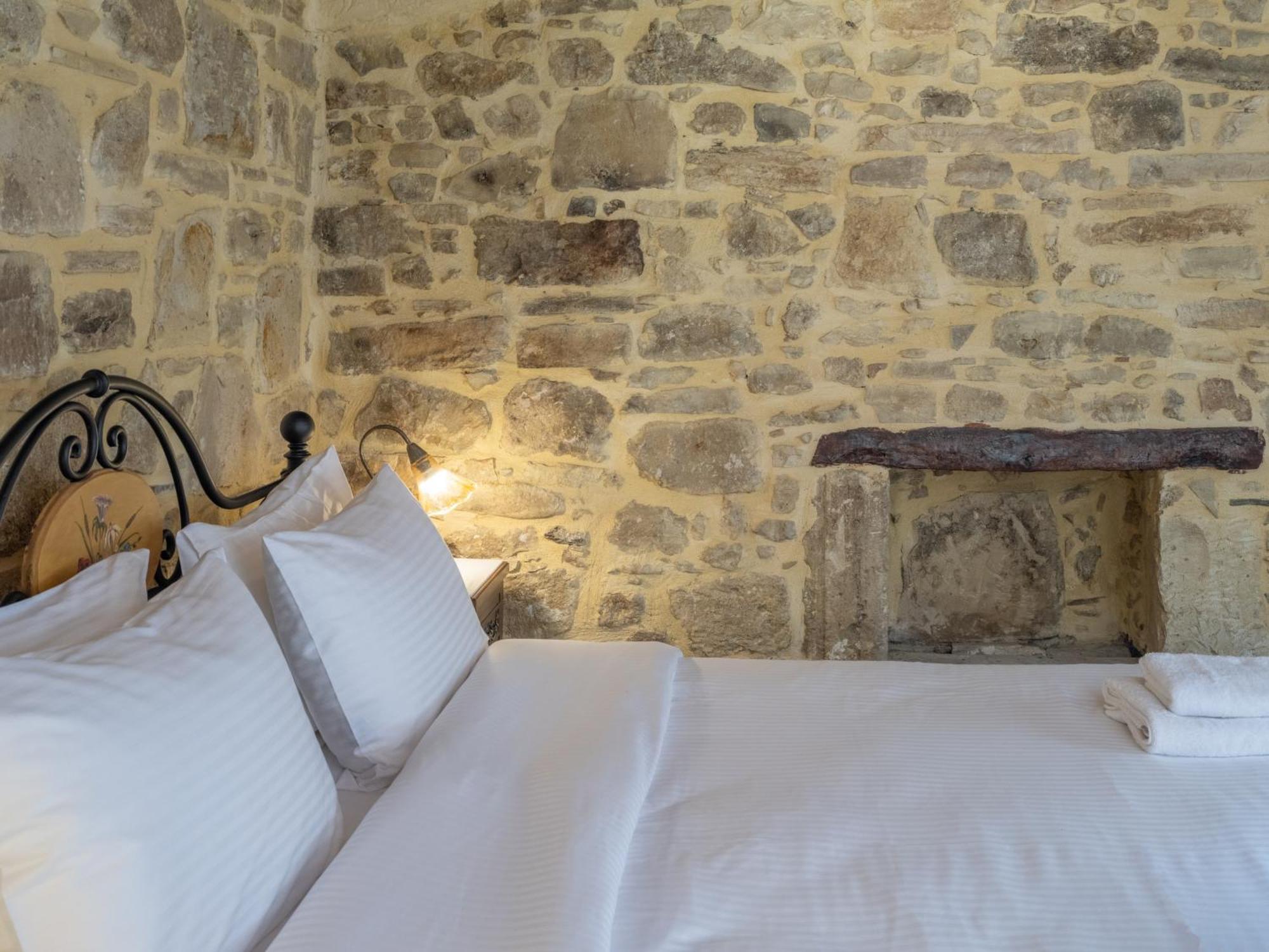 Draganigo Luxury Stone Houses 40 Min From Matala Ano Moulia Экстерьер фото